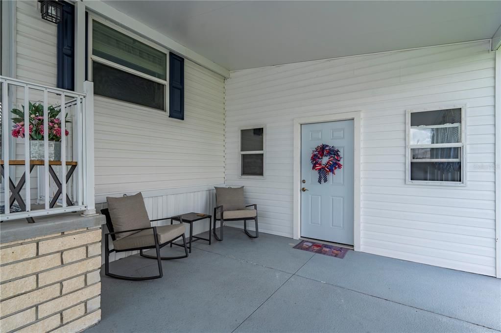 For Sale: $215,000 (3 beds, 2 baths, 1860 Square Feet)