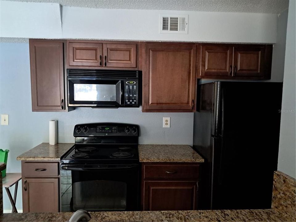En Venta: $147,500 (2 camas, 2 baños, 918 Pies cuadrados)