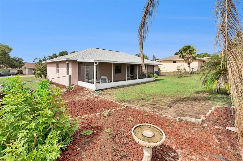 Activo con contrato: $247,900 (3 camas, 2 baños, 1691 Pies cuadrados)