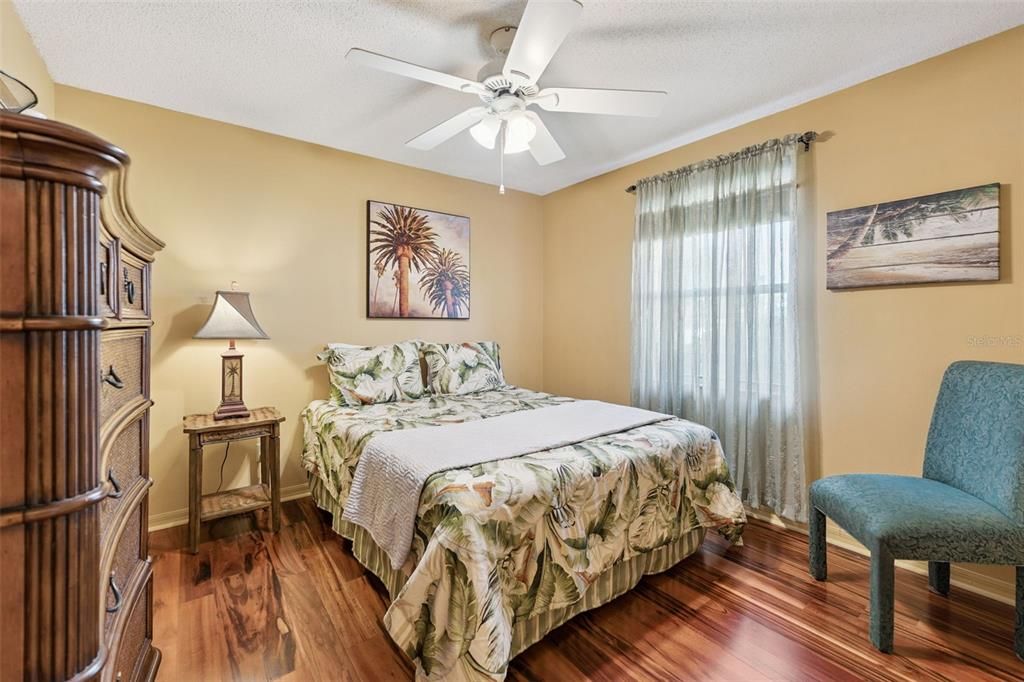 Activo con contrato: $247,900 (3 camas, 2 baños, 1691 Pies cuadrados)