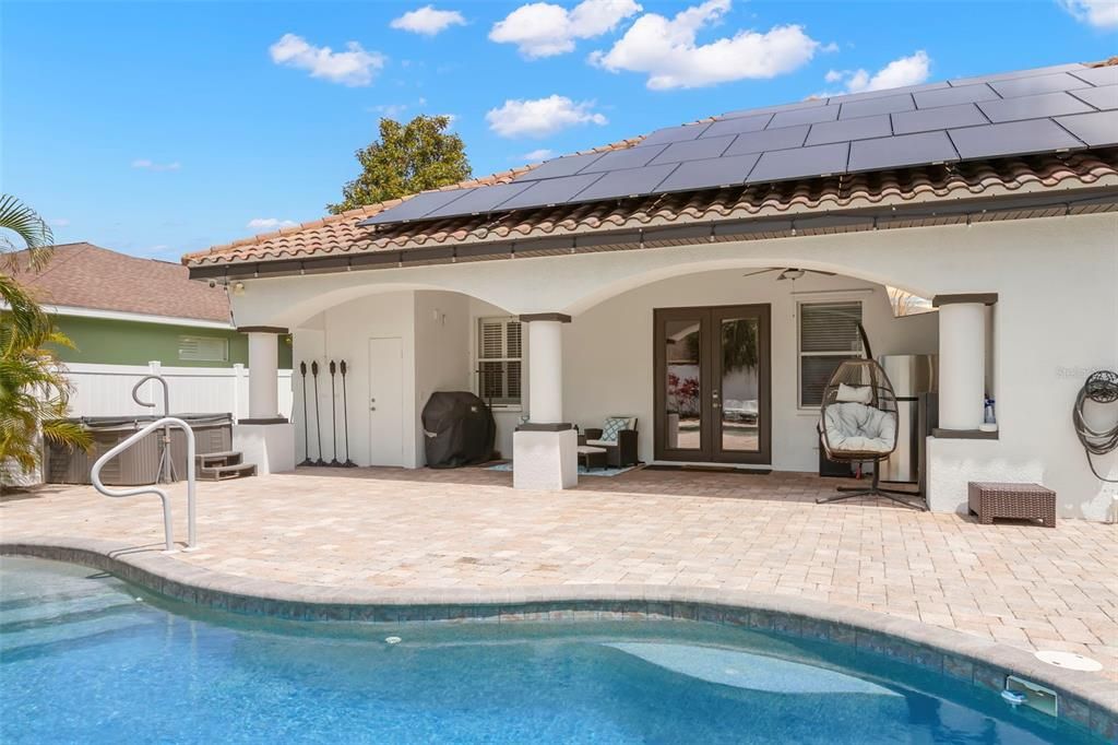 En Venta: $899,000 (3 camas, 3 baños, 3034 Pies cuadrados)