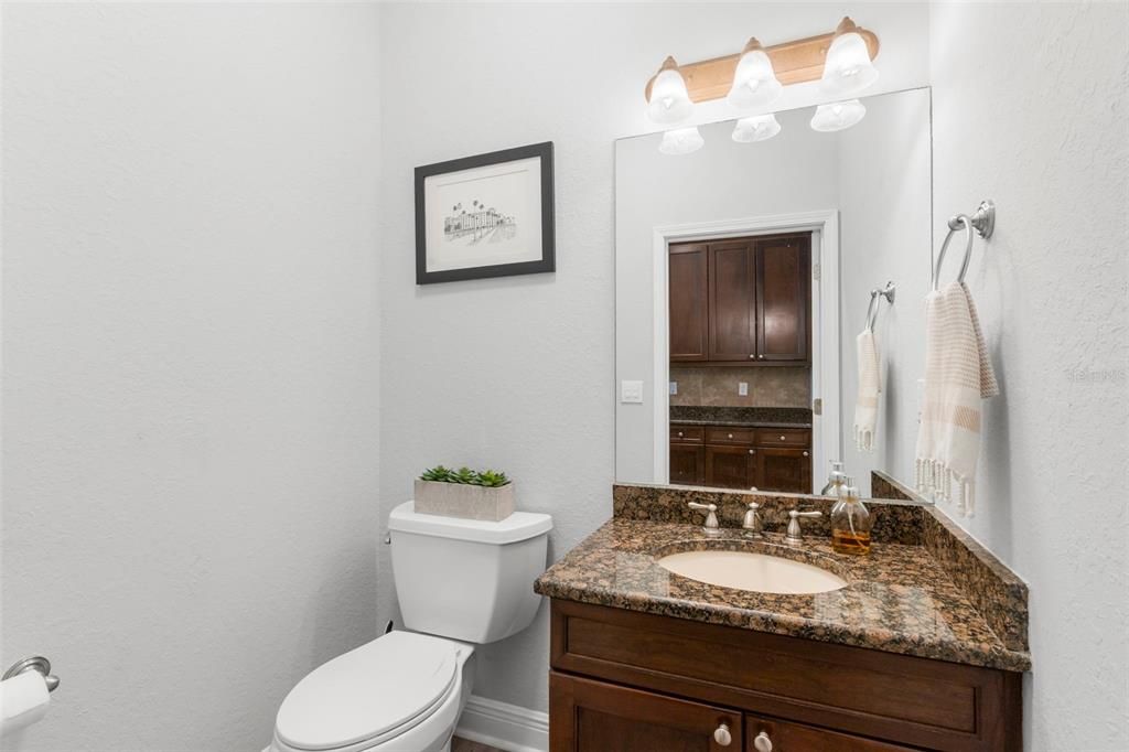 En Venta: $899,000 (3 camas, 3 baños, 3034 Pies cuadrados)