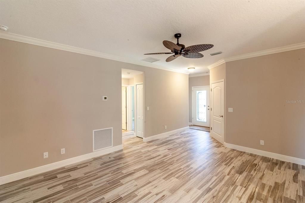 For Sale: $462,840 (3 beds, 2 baths, 1343 Square Feet)