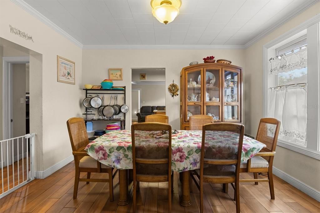 En Venta: $260,000 (3 camas, 2 baños, 1649 Pies cuadrados)