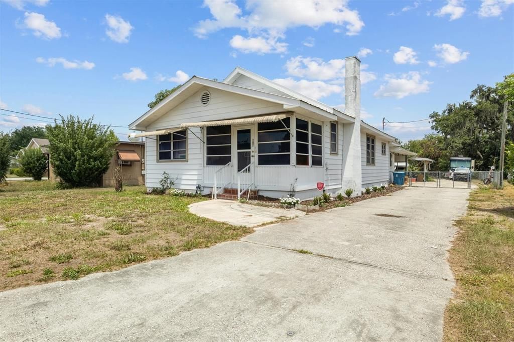 En Venta: $260,000 (3 camas, 2 baños, 1649 Pies cuadrados)