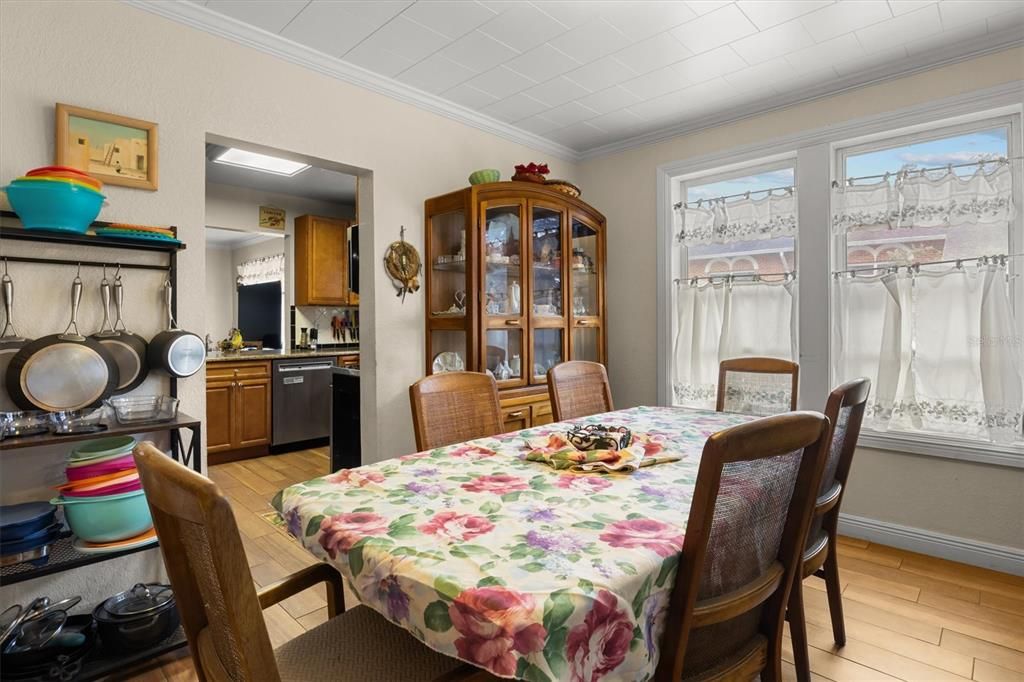 En Venta: $260,000 (3 camas, 2 baños, 1649 Pies cuadrados)