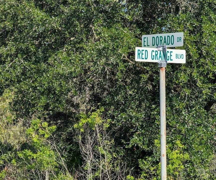 На продажу: $19,900 (0.50 acres)