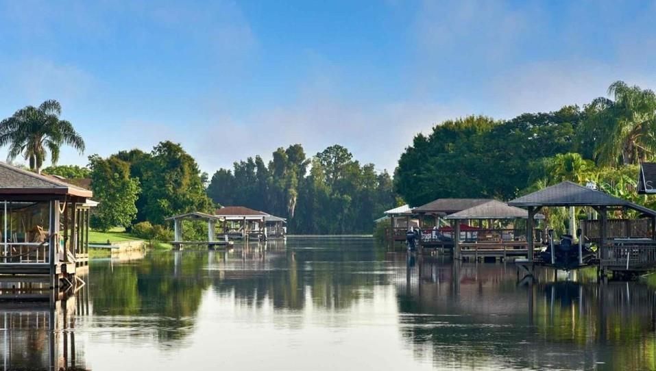 На продажу: $19,900 (0.50 acres)