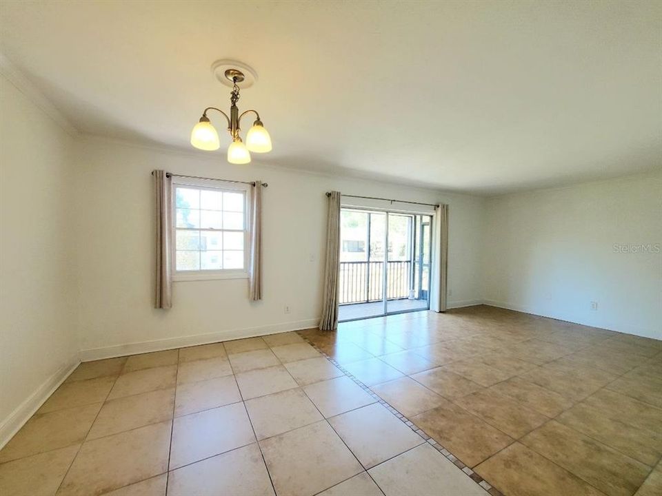 For Rent: $1,100 (1 beds, 1 baths, 644 Square Feet)