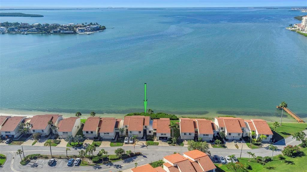 En Venta: $989,900 (4 camas, 3 baños, 1905 Pies cuadrados)