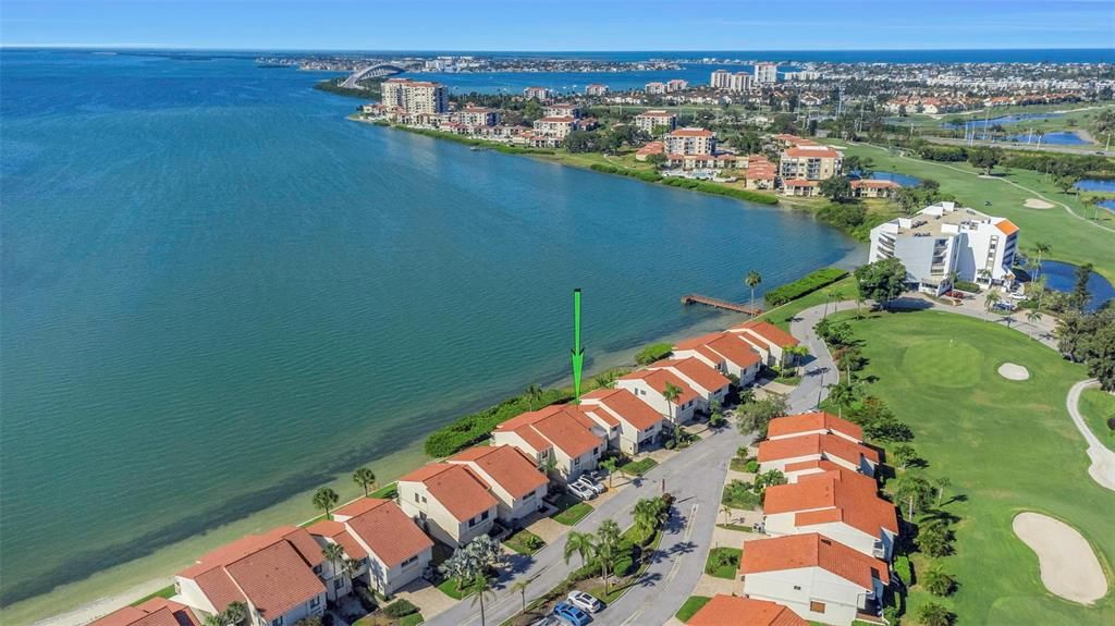 En Venta: $989,900 (4 camas, 3 baños, 1905 Pies cuadrados)