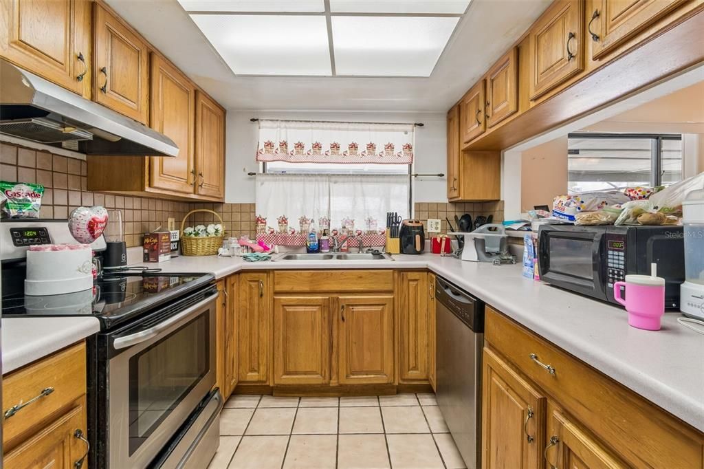 En Venta: $445,000 (3 camas, 2 baños, 1822 Pies cuadrados)