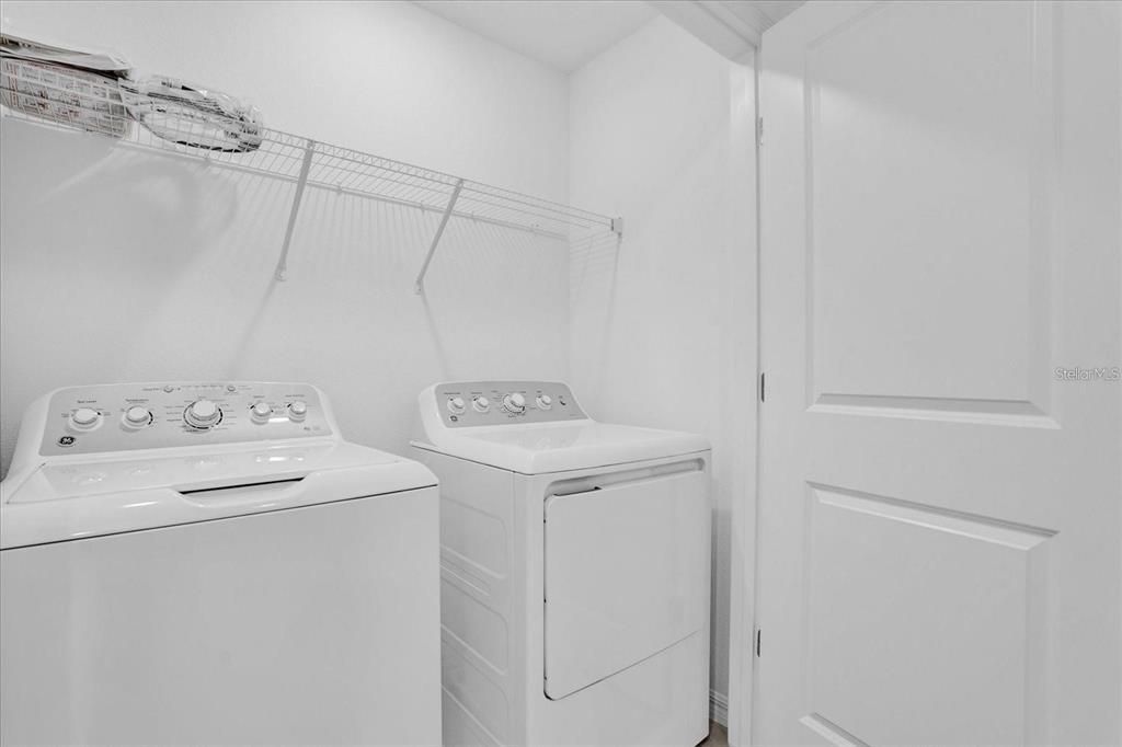 В аренду: $1,900 (3 спален, 2 ванн, 1373 Квадратных фут)