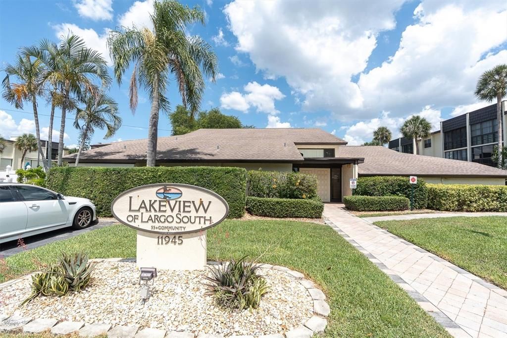 For Sale: $130,000 (1 beds, 1 baths, 665 Square Feet)