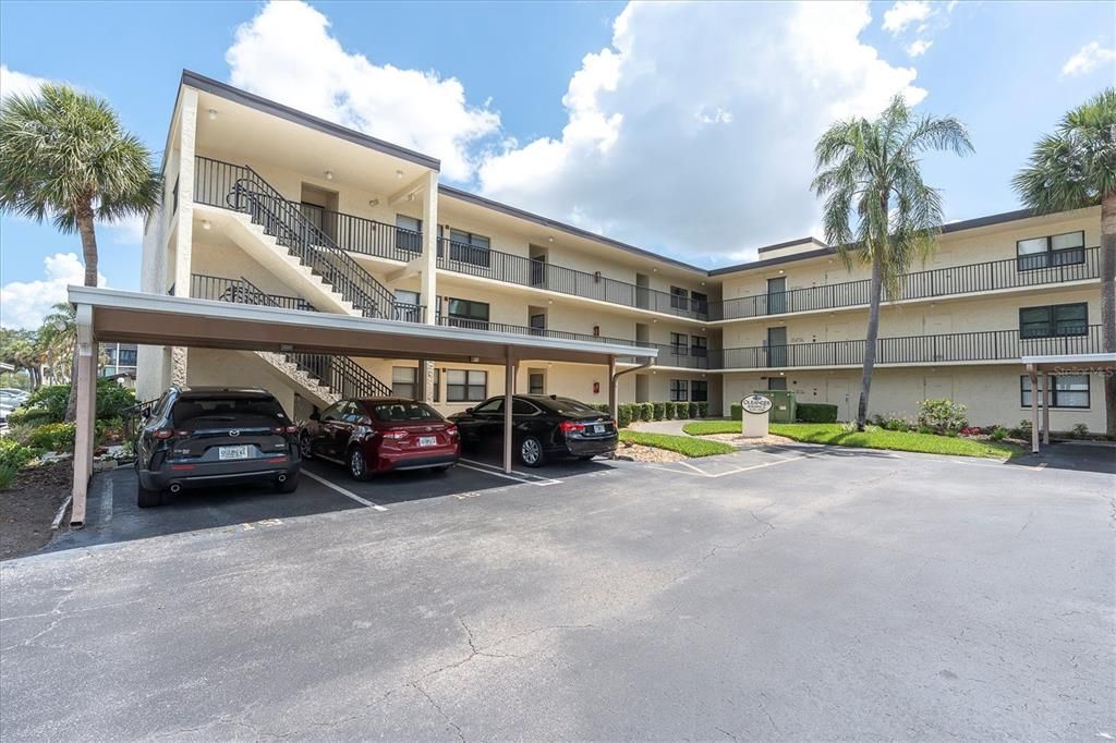 For Sale: $130,000 (1 beds, 1 baths, 665 Square Feet)
