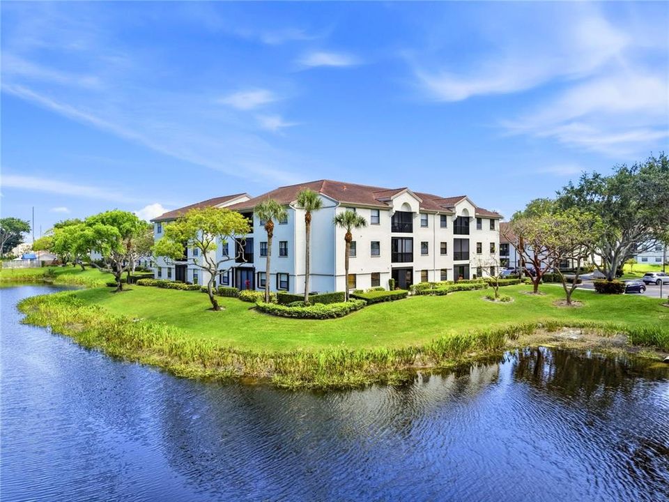 For Rent: $3,300 (3 beds, 2 baths, 1447 Square Feet)
