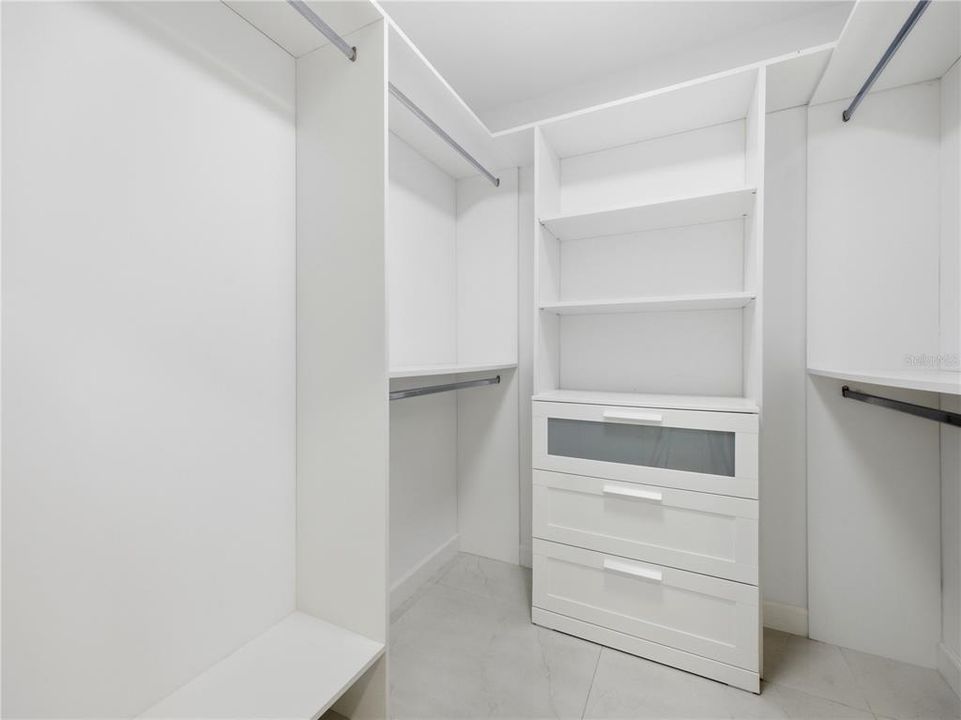 For Rent: $3,300 (3 beds, 2 baths, 1447 Square Feet)
