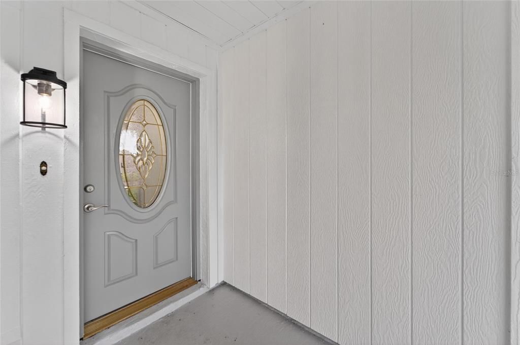 Activo con contrato: $420,000 (4 camas, 2 baños, 1713 Pies cuadrados)
