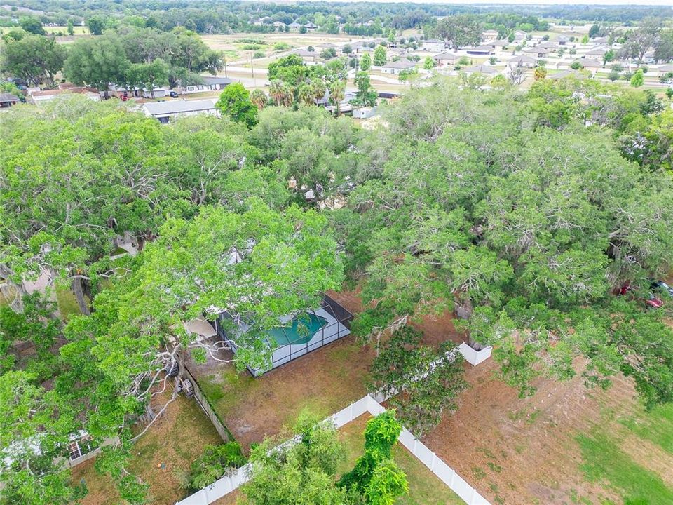 Activo con contrato: $420,000 (4 camas, 2 baños, 1713 Pies cuadrados)