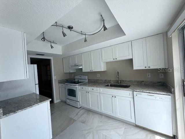 В аренду: $1,900 (2 спален, 2 ванн, 1545 Квадратных фут)