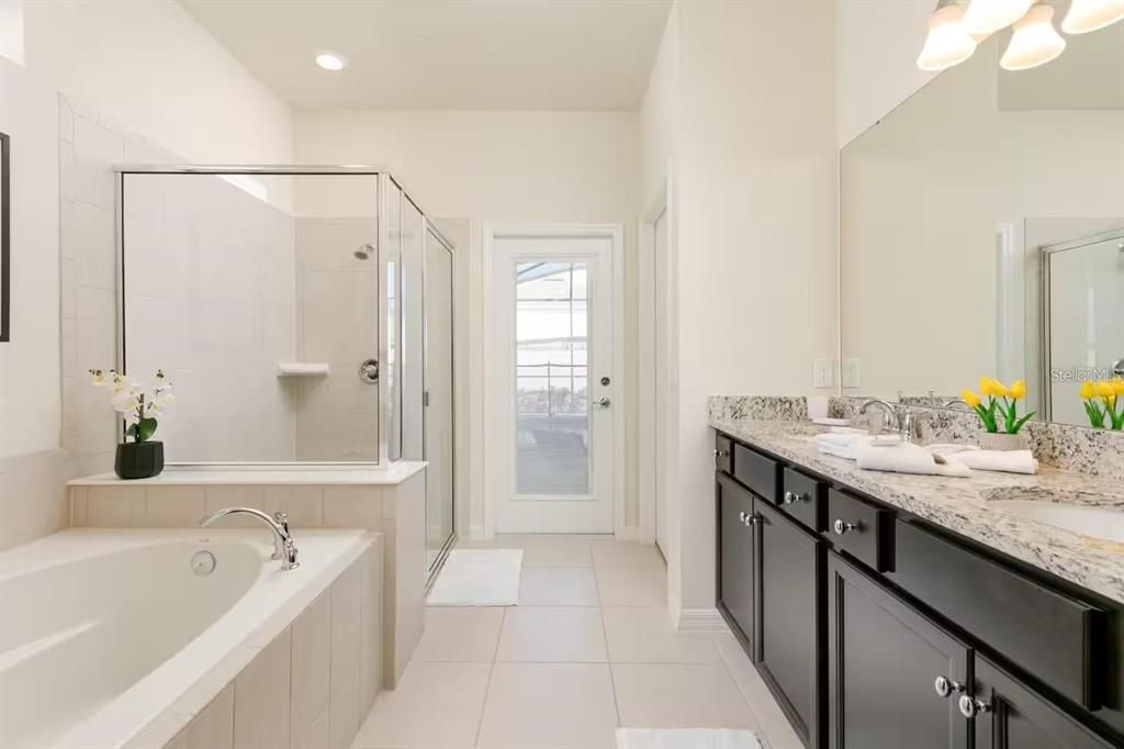 En Venta: $690,000 (7 camas, 5 baños, 3354 Pies cuadrados)