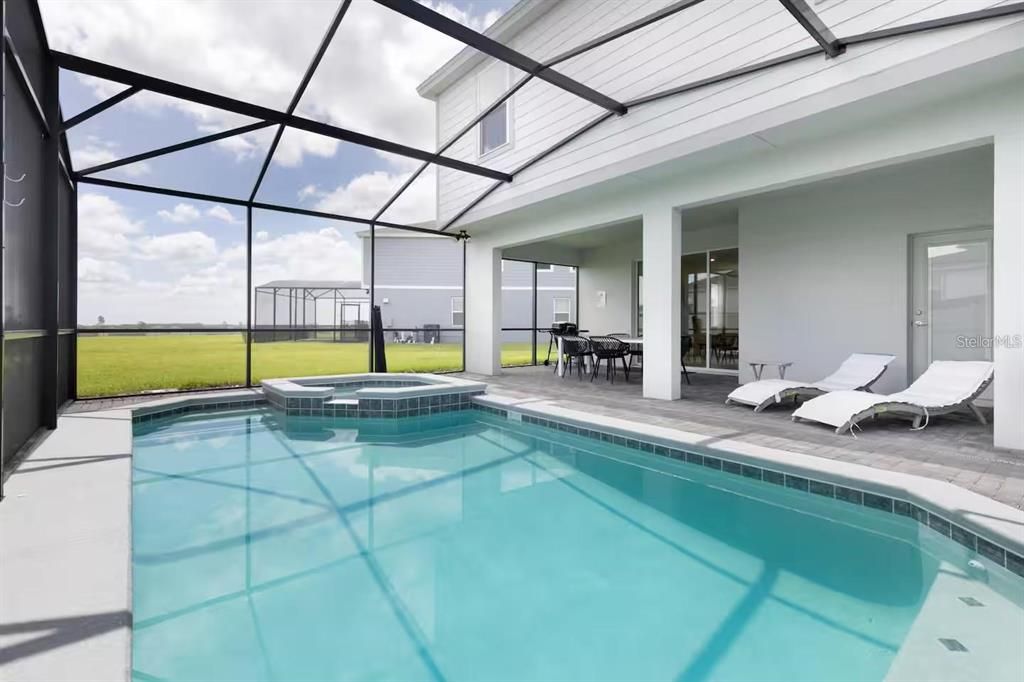 En Venta: $690,000 (7 camas, 5 baños, 3354 Pies cuadrados)