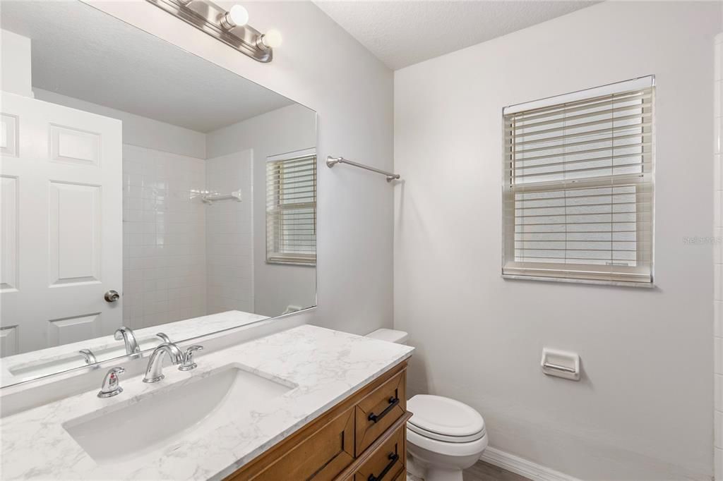 Activo con contrato: $339,900 (3 camas, 2 baños, 1643 Pies cuadrados)