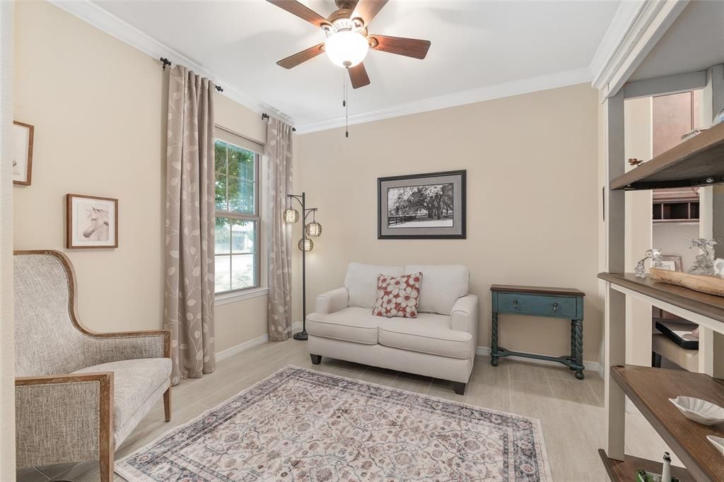 Active With Contract: $399,000 (2 beds, 2 baths, 1978 Square Feet)