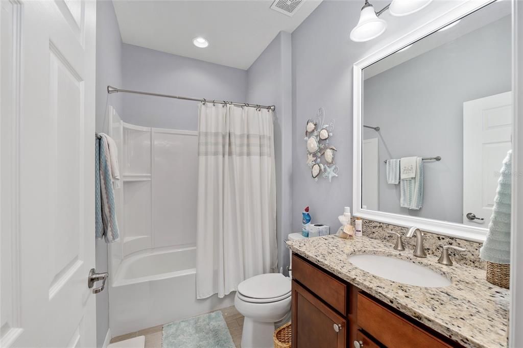 Active With Contract: $399,000 (2 beds, 2 baths, 1978 Square Feet)