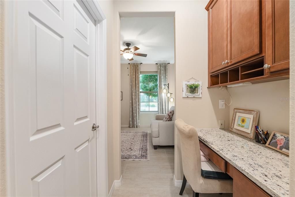 Active With Contract: $399,000 (2 beds, 2 baths, 1978 Square Feet)