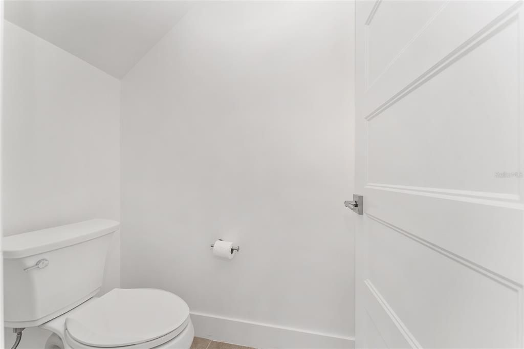 Active With Contract: $424,900 (3 beds, 2 baths, 1640 Square Feet)