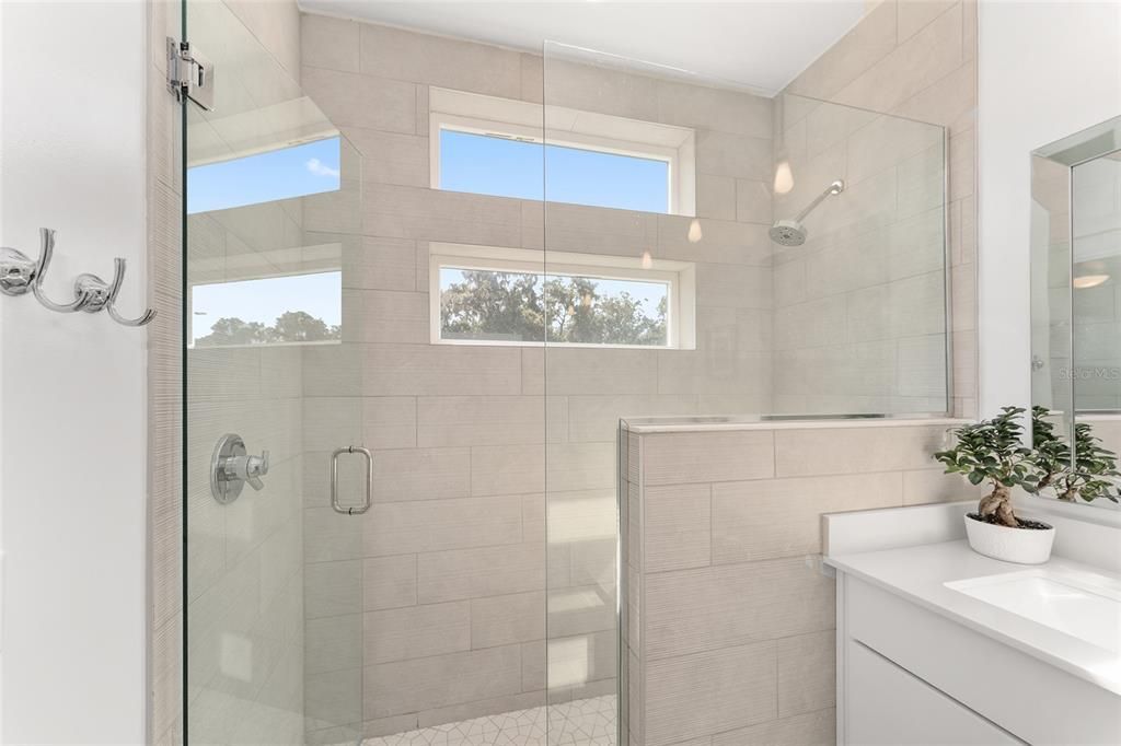 Active With Contract: $424,900 (3 beds, 2 baths, 1640 Square Feet)