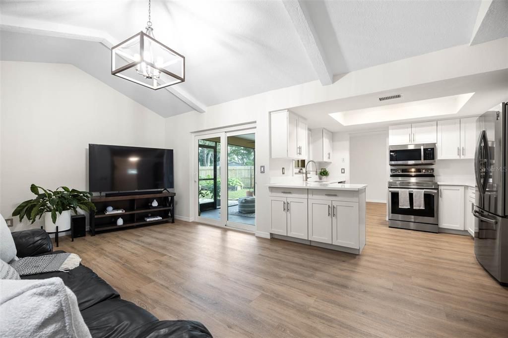 Active With Contract: $489,000 (3 beds, 2 baths, 1564 Square Feet)