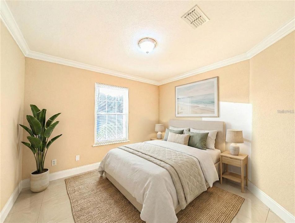 Active With Contract: $1,450 (2 beds, 1 baths, 894 Square Feet)