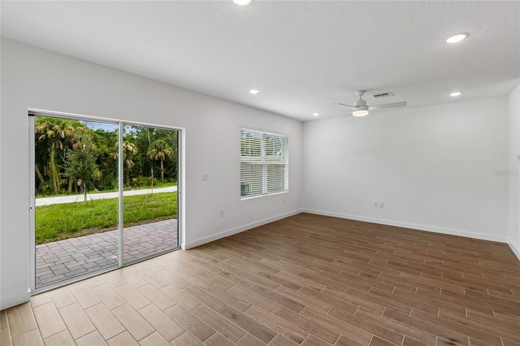 En Venta: $259,990 (3 camas, 2 baños, 1712 Pies cuadrados)