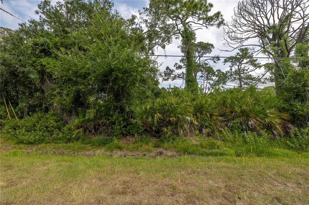 待售: $136,900 (0.69 acres)