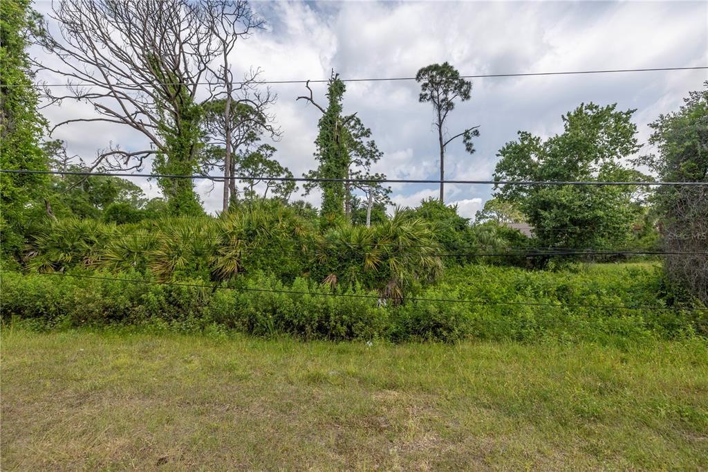 待售: $136,900 (0.69 acres)