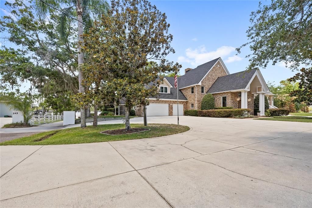 En Venta: $1,499,000 (5 camas, 3 baños, 4128 Pies cuadrados)