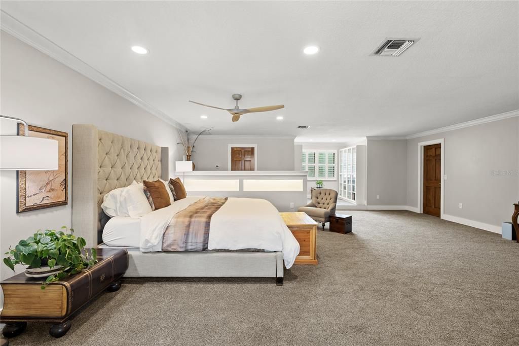 En Venta: $1,499,000 (5 camas, 3 baños, 4128 Pies cuadrados)