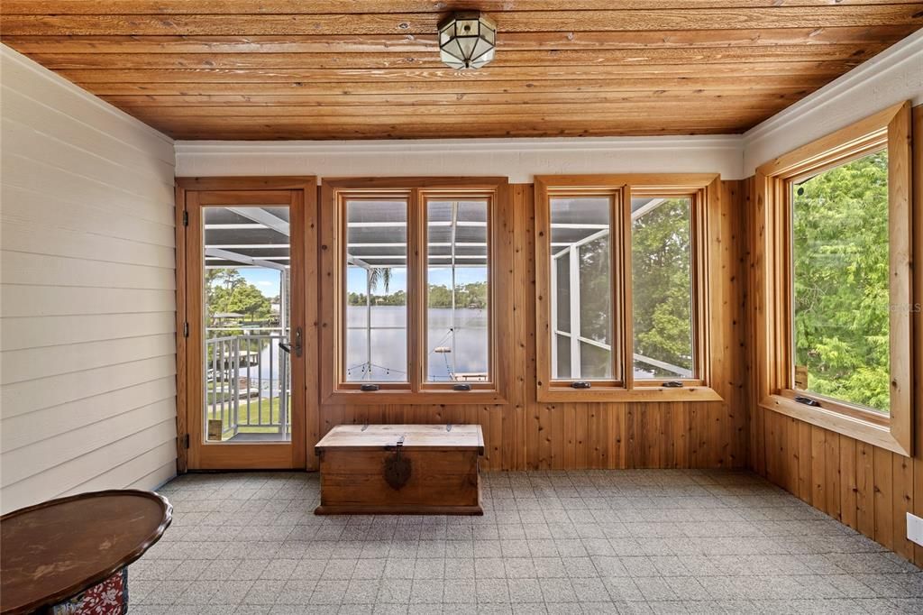 En Venta: $1,499,000 (5 camas, 3 baños, 4128 Pies cuadrados)