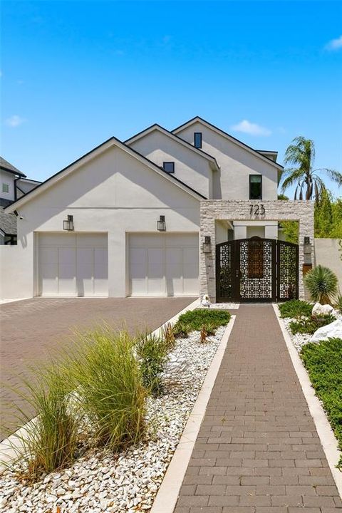 For Sale: $1,800,000 (4 beds, 4 baths, 3065 Square Feet)