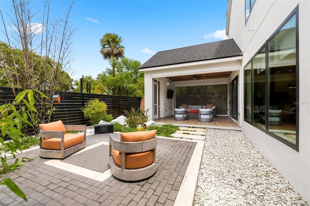 For Sale: $1,800,000 (4 beds, 4 baths, 3065 Square Feet)