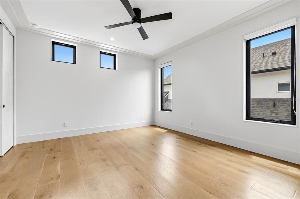 For Sale: $1,800,000 (4 beds, 4 baths, 3065 Square Feet)