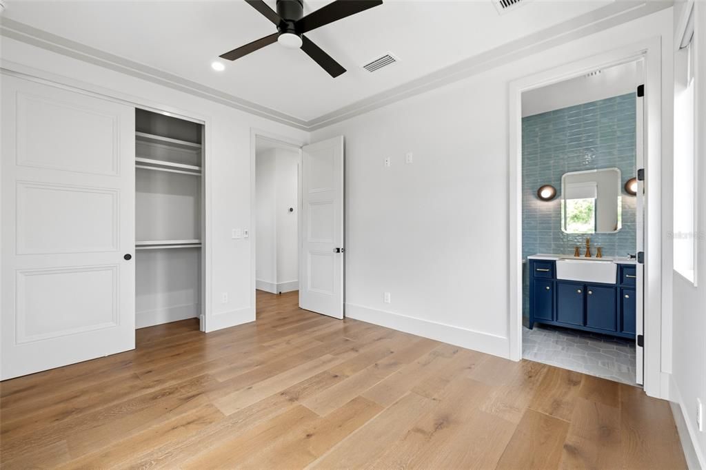 For Sale: $1,800,000 (4 beds, 4 baths, 3065 Square Feet)