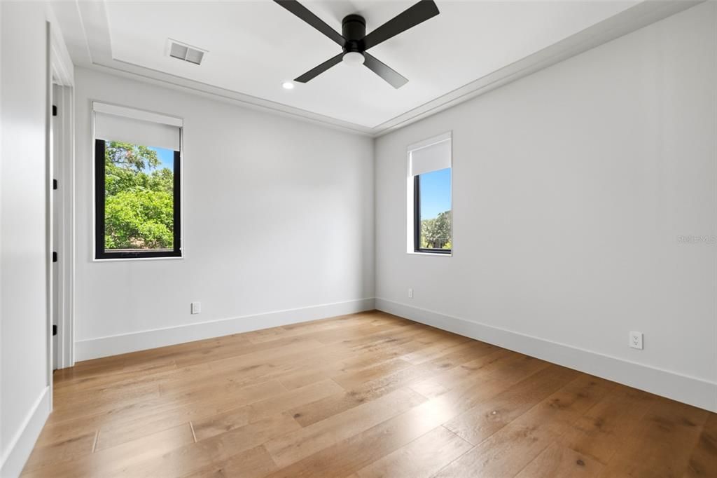 For Sale: $1,800,000 (4 beds, 4 baths, 3065 Square Feet)