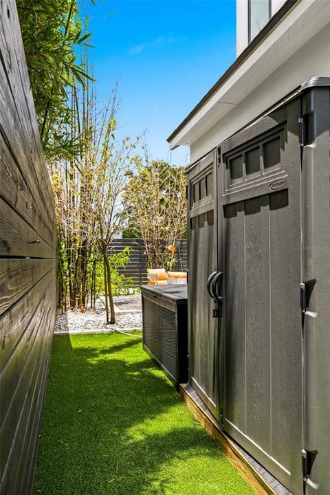 For Sale: $1,800,000 (4 beds, 4 baths, 3065 Square Feet)