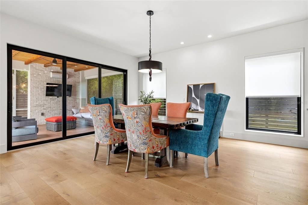 For Sale: $1,800,000 (4 beds, 4 baths, 3065 Square Feet)