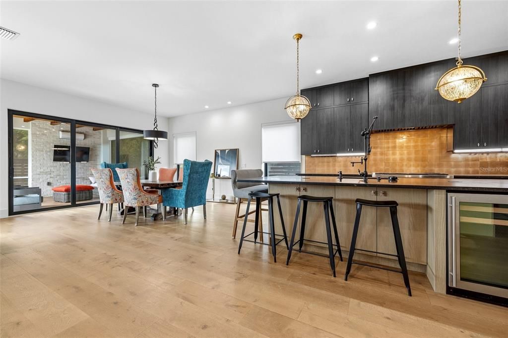 For Sale: $1,800,000 (4 beds, 4 baths, 3065 Square Feet)