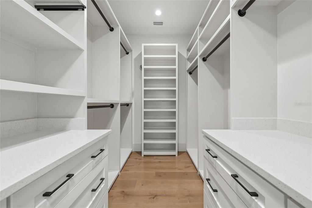 For Sale: $1,800,000 (4 beds, 4 baths, 3065 Square Feet)