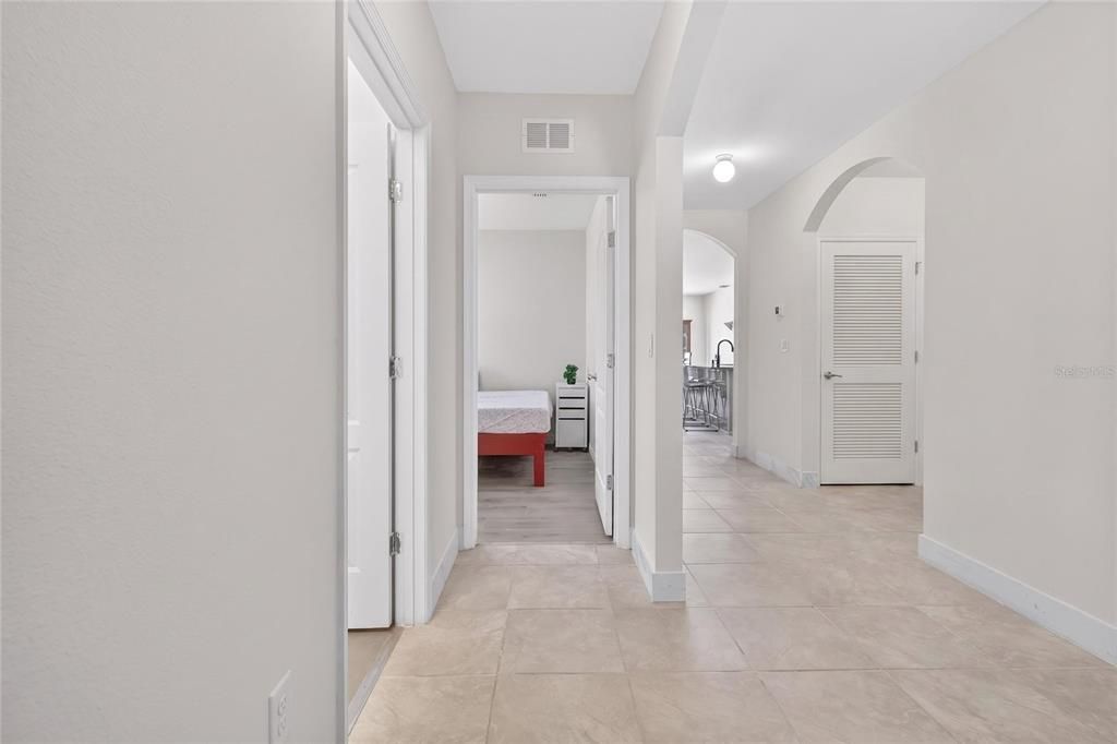 En Venta: $300,000 (3 camas, 2 baños, 1711 Pies cuadrados)